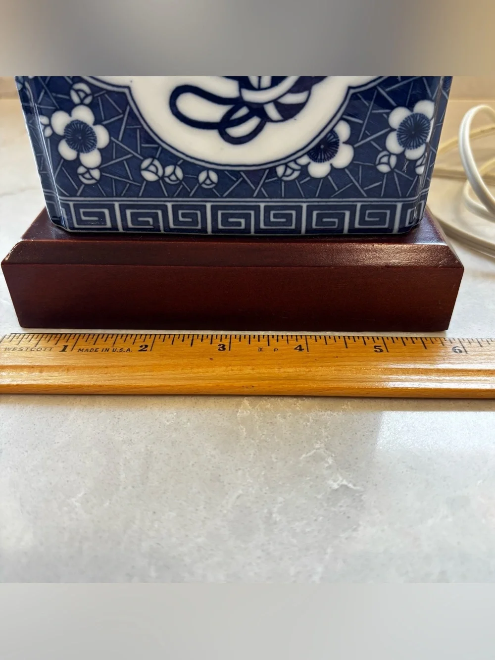 Chinoiserie Blue & White Foo Dog Porcelain Tea Caddy Table Lamp Vintage